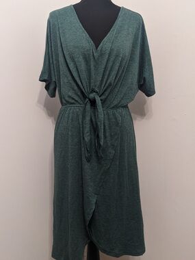 NWT Cupshe Forest Green Tie-Front V-Neck Dress | Women's Size Medium